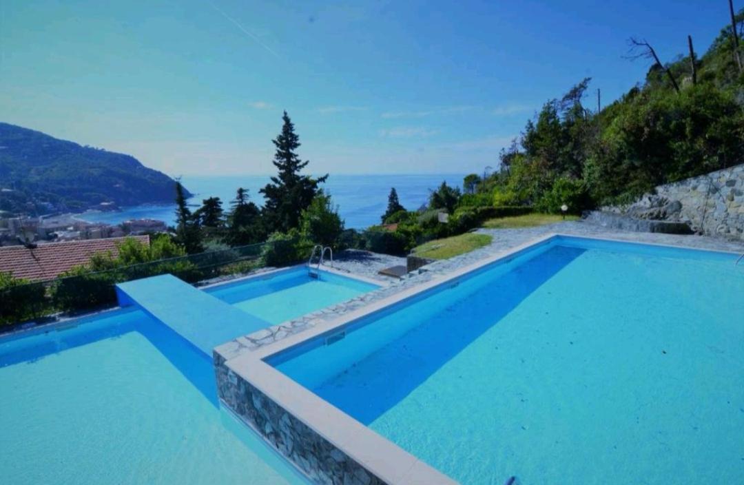 Elegant And Sea View Excelsior Apartment Levanto Extérieur photo