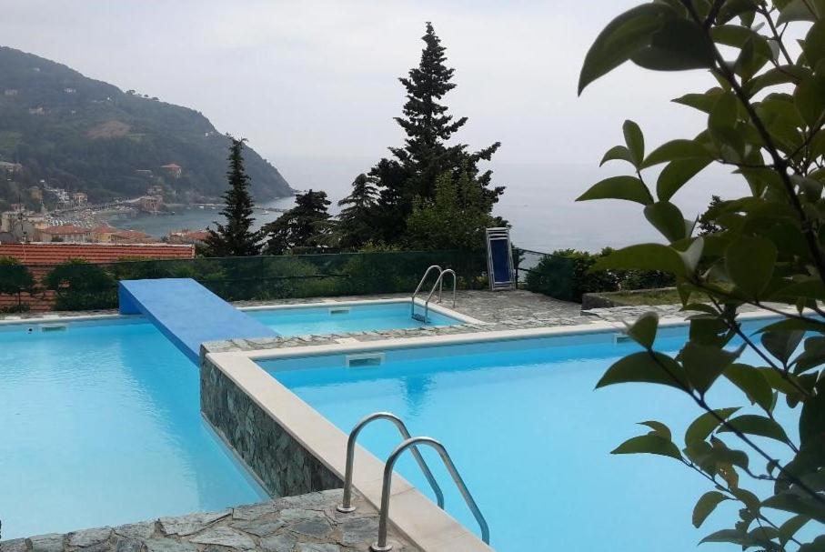 Elegant And Sea View Excelsior Apartment Levanto Extérieur photo