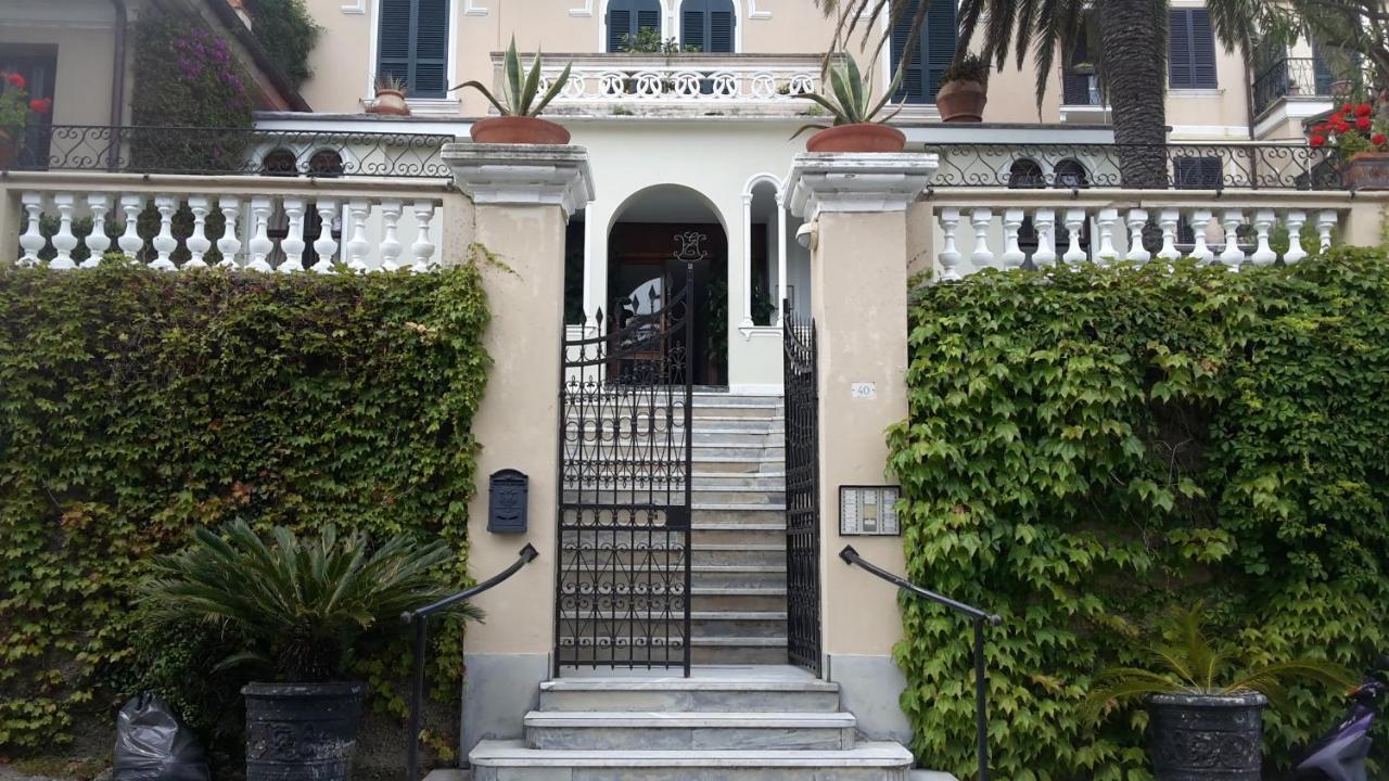 Elegant And Sea View Excelsior Apartment Levanto Extérieur photo